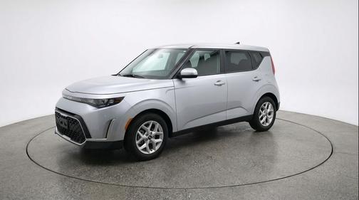 Steel Gray 2025 Kia Soul LX