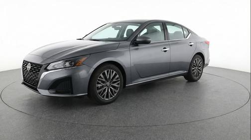Gun Metallic 2025 Nissan Altima SV FWD