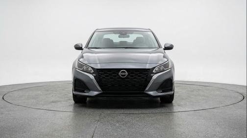 Gun Metallic 2025 Nissan Altima SV FWD