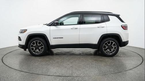 Bright White Clearcoat 2025 Jeep Compass Trailhawk