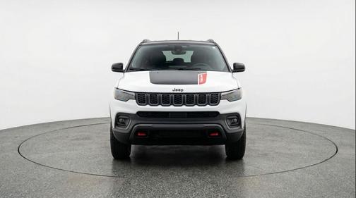 Bright White Clearcoat 2025 Jeep Compass Trailhawk
