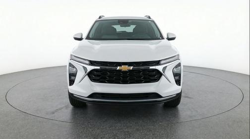 Summit White 2025 Chevrolet Trax LT