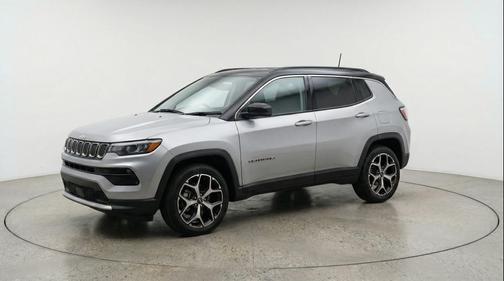 Silver Zynith Metallic Clearcoat 2025 Jeep Compass Limited