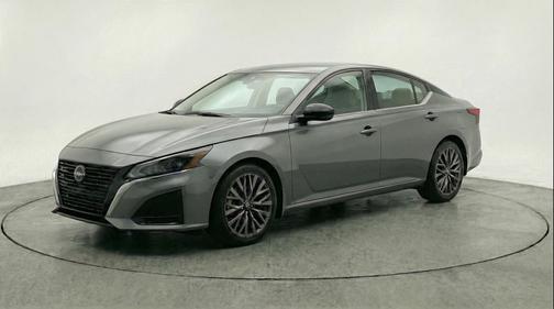 Gun Metallic 2025 Nissan Altima SV FWD