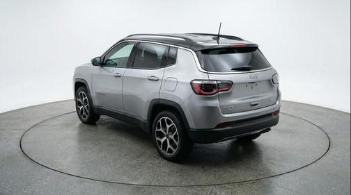 Silver Zynith Metallic Clearcoat 2025 Jeep Compass Limited
