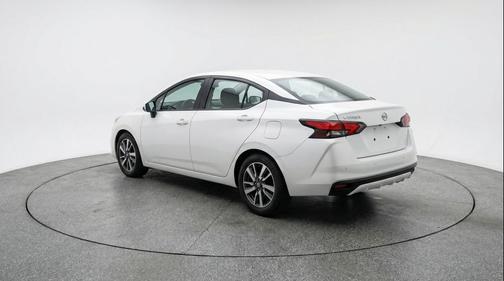 Aspen White Tricoat 2025 Nissan Versa 1.6 SV