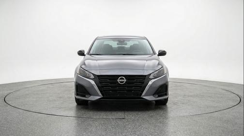 Gun Metallic 2025 Nissan Altima SV FWD