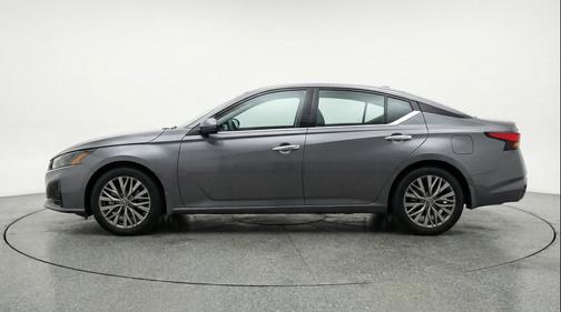 Gun Metallic 2025 Nissan Altima SV FWD