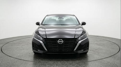 Super Black 2025 Nissan Altima SV FWD