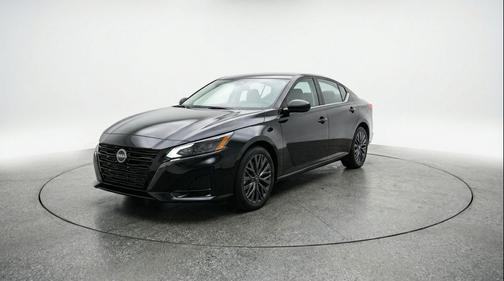 Super Black 2025 Nissan Altima SV FWD