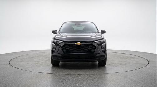 Mosaic Black Metallic 2025 Chevrolet Trax LT