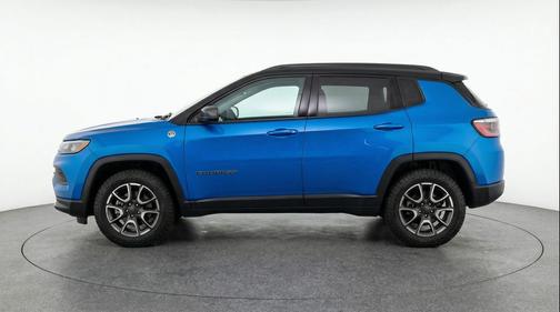 Hydro Blue Pearlcoat 2025 Jeep Compass Trailhawk