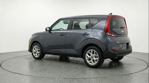 Gravity Gray 2025 Kia Soul LX
