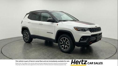 Bright White Clearcoat 2025 Jeep Compass Trailhawk