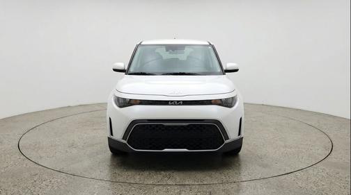 Snow White Pearl 2025 Kia Soul LX