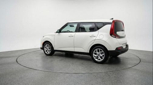 Snow White Pearl 2025 Kia Soul LX