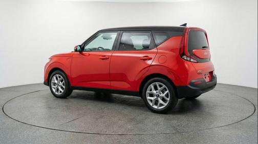 Inferno Red 2025 Kia Soul LX