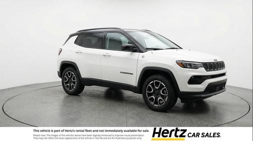 Bright White Clearcoat 2025 Jeep Compass Trailhawk