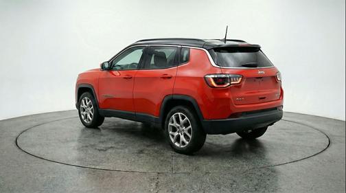 Red Hot Pearlcoat 2025 Jeep Compass Limited