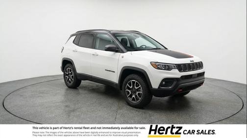 Bright White Clearcoat 2025 Jeep Compass Trailhawk