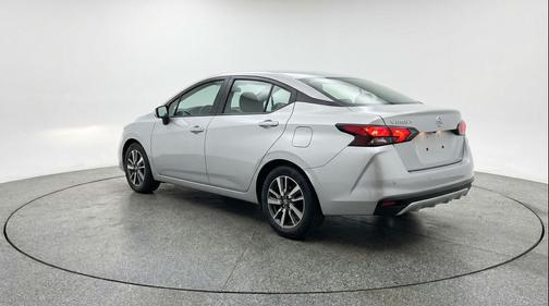 Brilliant Silver Metallic 2025 Nissan Versa 1.6 SV