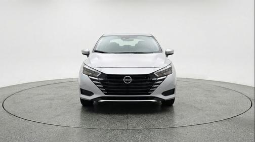 Brilliant Silver Metallic 2025 Nissan Versa 1.6 SV