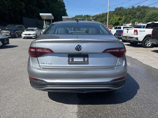 Pyrite Silver Metallic 2024 Volkswagen Jetta 1.5T SE