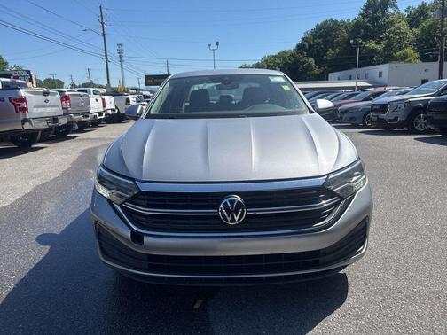 Pyrite Silver Metallic 2024 Volkswagen Jetta 1.5T SE