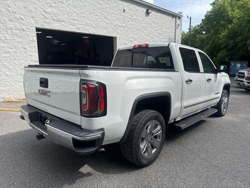 Summit White 2018 GMC Sierra 1500 SLT