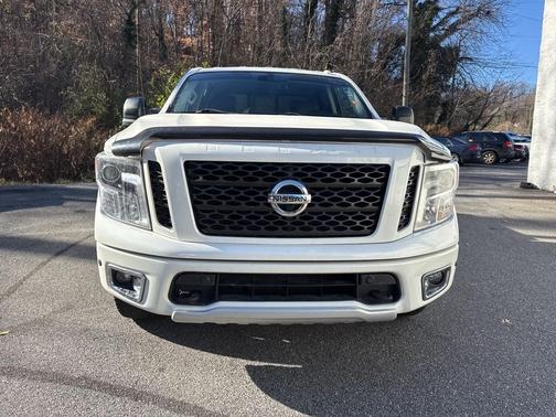 2018 Nissan Titan PRO-4X