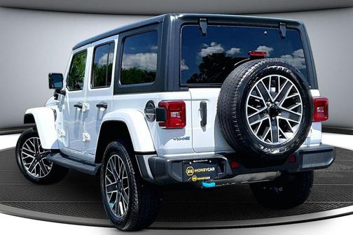 Bright White Clearcoat 2023 Jeep Wrangler 4xe Sahara