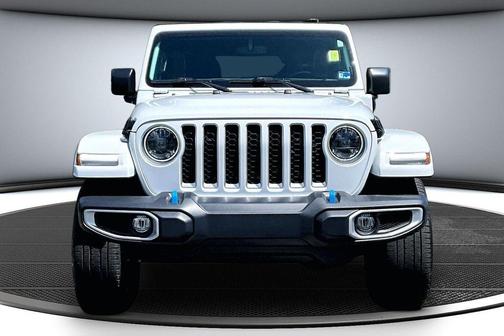 Bright White Clearcoat 2023 Jeep Wrangler 4xe Sahara