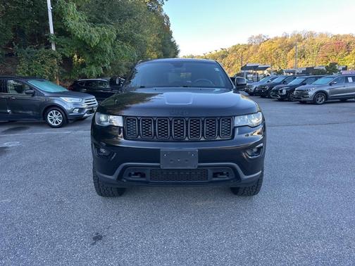 2019 Jeep Grand Cherokee Laredo
