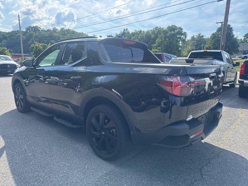 Phantom Black 2024 Hyundai SANTA CRUZ