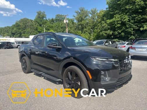 Phantom Black 2024 Hyundai SANTA CRUZ