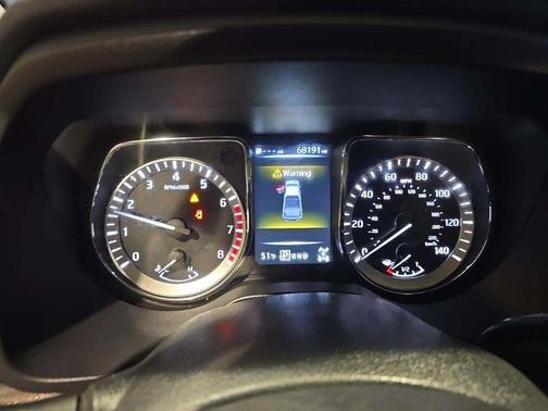 2018 Nissan Titan SV