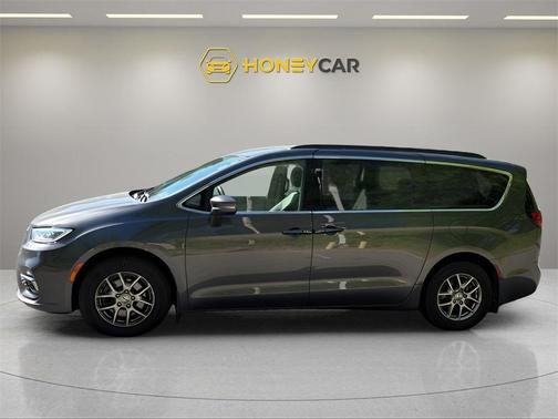 2021 Chrysler Pacifica Touring