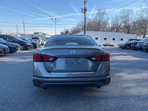 2021 Nissan Altima 2.5 SR