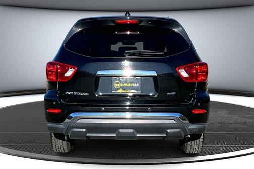 2020 Nissan Pathfinder S