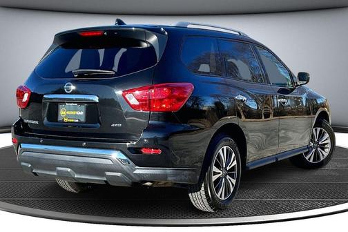 2020 Nissan Pathfinder S