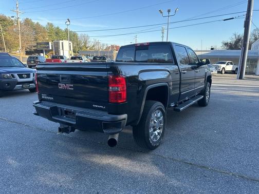 2015 GMC Sierra 2500 Denali