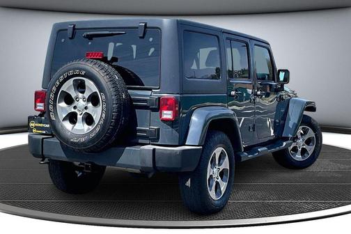 2017 Jeep Wrangler Unlimited Sahara