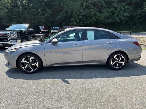 2023 Hyundai ELANTRA HEV Limited