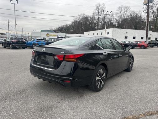 2022 Nissan Altima 2.5 SV