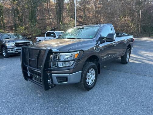 2017 Nissan Titan XD SV