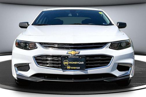 Summit White 2016 Chevrolet Malibu LS