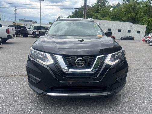 Magnetic Black 2019 Nissan Rogue SV