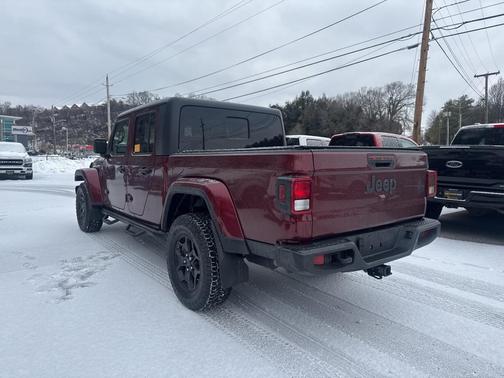 2021 Jeep Gladiator Sport