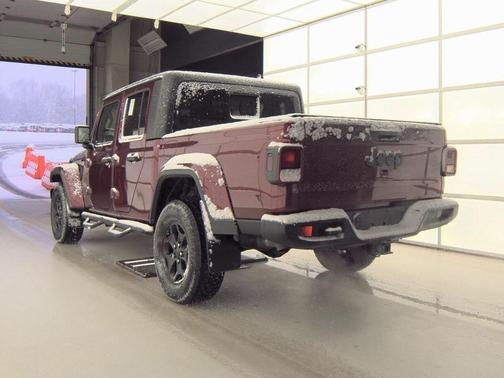 2021 Jeep Gladiator Sport