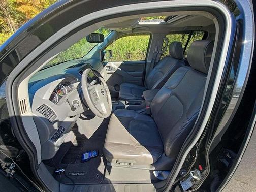 2019 Nissan Frontier SL